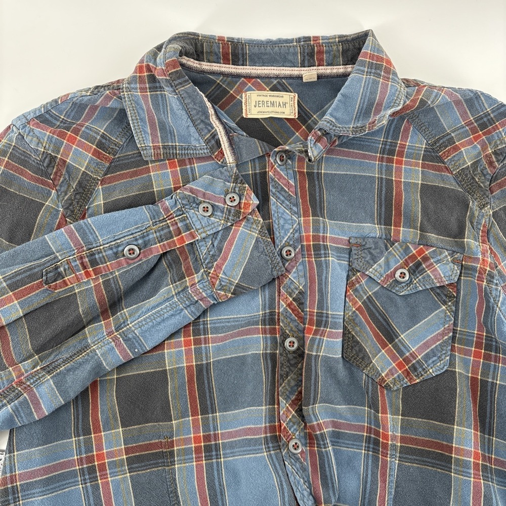 Jeremiah Brand Flannel Size Woman's L Fits‎ Like Medium.